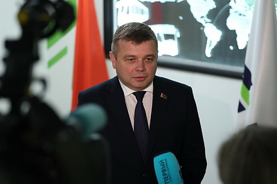 Лукашенко ознакомился с развитием производства отечественного пассажирского транспорта