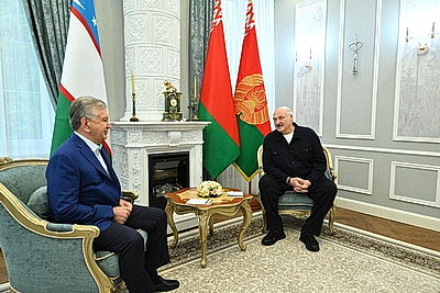 Лукашенко и Мирзиёев проводят встречу
