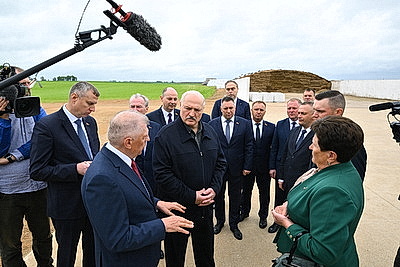 Лукашенко ознакомился с развитием племенного животноводства