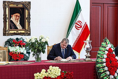 В книге соболезнований в посольстве Ирана в Беларуси продолжают оставлять записи