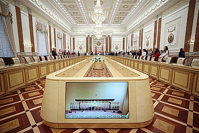 Представительницы сферы ЖКХ побывали с экскурсией во Дворце Независимости