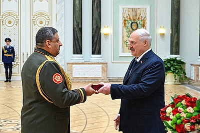 Лукашенко в преддверии священного праздника Дня Победы вручил государственные награды