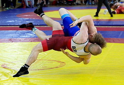 Турнир по вольной борьбе памяти заслуженного тренера БССР Валерия Зубкова открылся в Витебске