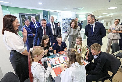 Кочанова посетила БелАЭС и ознакомилась с инфраструктурой Островца