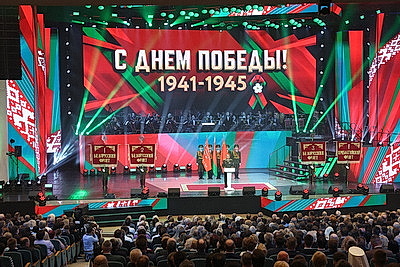 \"Дать отпор сильному врагу может только сплоченное общество\". Вольфович об уроках Великой Отечественной войны