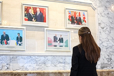 Представители предприятий-резидентов и сотрудники администрации СЭЗ \"Минск\" посетили Дворец Независимости