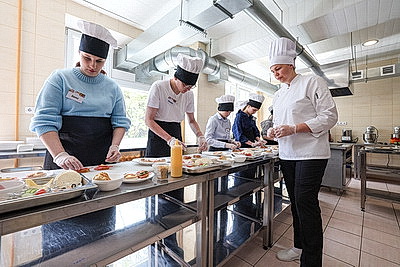 Встреча Кочановой с воспитанниками социально-педагогических центров прошла в столичном колледже