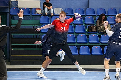 \"Мешков Брест\" выиграл стартовый матч гандбольного чемпионата Беларуси
