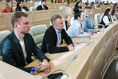 В Совете Республики прошла встреча с участниками образовательного проекта \"Модуль\"