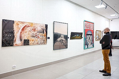 В Художественной галерее Савицкого проходит выставка \"Чтобы чувствовать\"