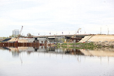 Монтаж пролетных сооружений на новой ветке моста через Мухавец в центре Бреста планируют начать летом