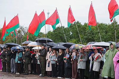 Единство - залог мира и движения вперед. Праздничное торжество в Гродно объединило все поколения жителей региона