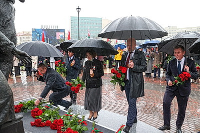 Памятный знак участникам минского подполья открыли в столице