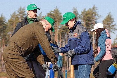 Члены Совета Республики приняли участие в акции \"Лес! Дабро! Парадак!\" в Столбцовском районе