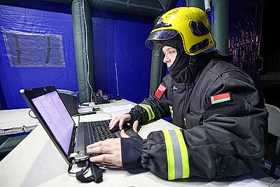 Ночные учения МЧС прошли на станции метро \"Аэродромная\" в Минске