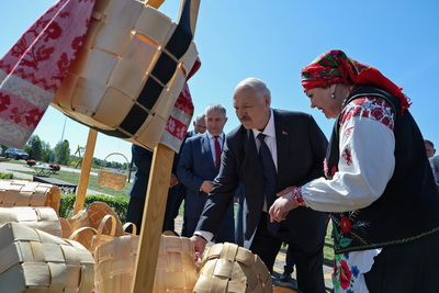 Лукашенко: фестиваль \"Зов Полесья\" дает повод всем славянам собраться на общей исторической родине