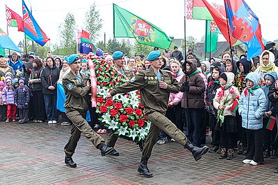 Памятник на братской могиле после реконструкции открыли в Витебском районе