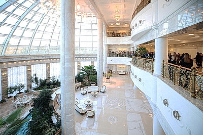 Для работников предприятий и социальной сферы Житковичского района провели экскурсию во Дворце Независимости