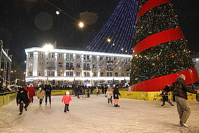 Новогодние гулянья проходят в столице и регионах