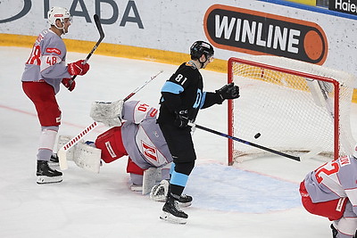 Минские динамовцы на родном льду разгромили \"Спартак\"