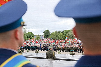 Радостно, трепетно, масштабно празднуют День Победы в Бресте