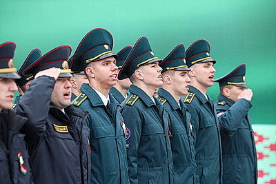Торжественно и ярко. Церемония чествования государственных символов прошла в Минске