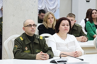 В Минске чествовали лучших военнослужащих срочной службы и их матерей