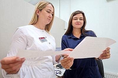 Молодые специалисты по всей стране прибывают на свои первые рабочие места