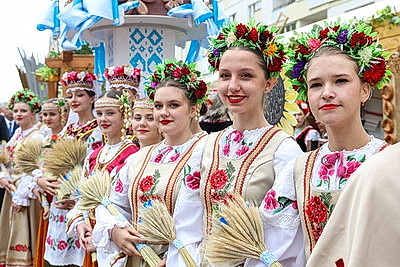 \"Дажынкі-2026\". Фестиваль-ярмарка тружеников села проходит в Барановичском районе