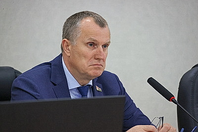 \"Если не сработает район - отвечать будет председатель исполкома\". Крутой об уборочной