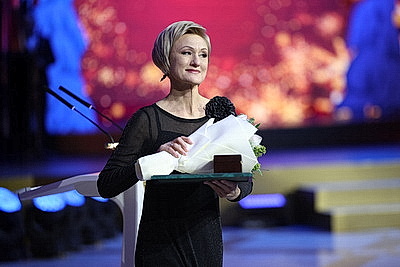 \"Мы все служим Отечеству\". Лукашенко отметил заслуги тех, кто двигает Беларусь вперед конкретными делами