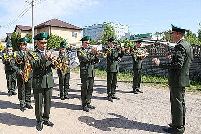 В Беларуси торжественно поздравляют ветеранов в преддверии Дня Победы