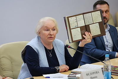 Личные переписки и новые исследования. Книгу \"Операция \"Багратион\" представили в НББ