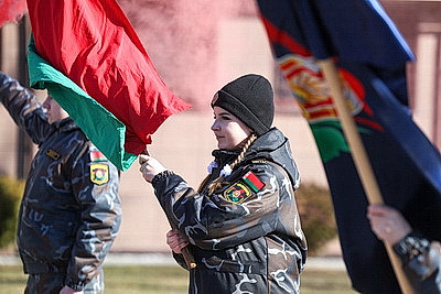 Гродненские милиционеры прошли торжественным маршем по центру города