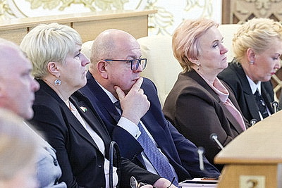 С деятельностью Верховного Суда ознакомились члены Совета Республики