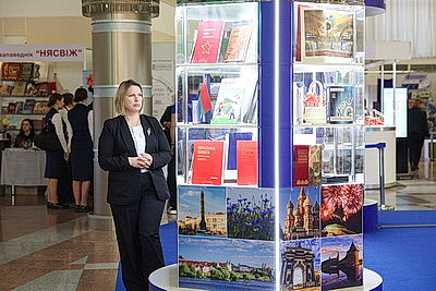 Фольклорные танцы и книги о подвигах. Презентация Армении и Молдовы прошла на Минской книжной выставке-ярмарке
