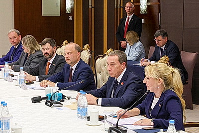 Снопков: Беларусь делает упор на промышленную и технологическую кооперацию с Китаем