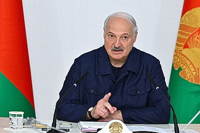 Торговля на селе и перспективы БелОМО. Лукашенко посетил Вилейский район