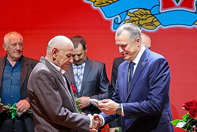 Исаченко встретился с участниками ликвидации последствий аварии на ЧАЭС