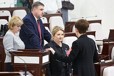 Диалог о будущем сердца страны. В Овальном зале собрались женщины, которые хотят сделать жизнь на селе ярче и комфортнее