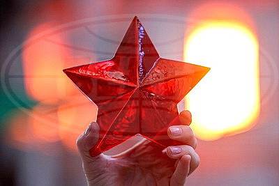 Как создают \"Красные звезды Героев\", которые в Гродненской области устанавливают на могилах ветеранов