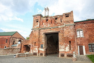 Мемориальному комплексу \"Брестская крепость-герой\" - 55 лет