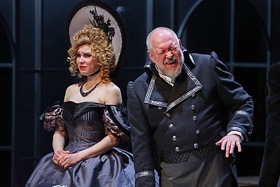 Нижегородский государственный академический театр драмы им.М.Горького представил в Минске спектакль \"Ревизор\"