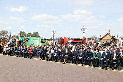 Барановичи, Ивановский и Березовский районы занесены на областную Доску почета