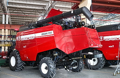 Зерноуборочный самоходный комбайн GS12A1 удостоен Знака качества