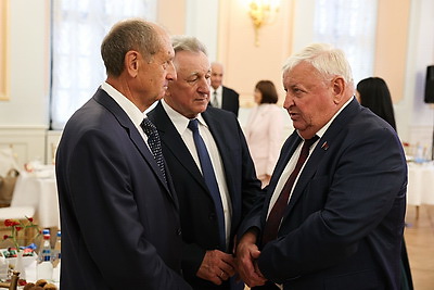 Членов Совета Республики всех созывов от Минской области чествовали в Несвиже