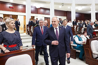 Диалог о будущем сердца страны. В Овальном зале собрались женщины, которые хотят сделать жизнь на селе ярче и комфортнее