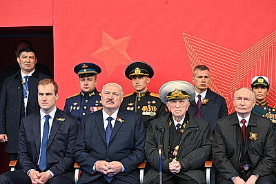 Лукашенко в Москве принял участие в торжествах в честь Дня Победы
