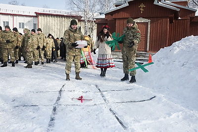 Домашние блины, конкурсы и приятные сюрпризы. В воинской части в Могилеве встретили Масленицу