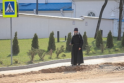 Молодой лес, обновленные улицы, цветники: Жировичи всем миром вышли на субботник